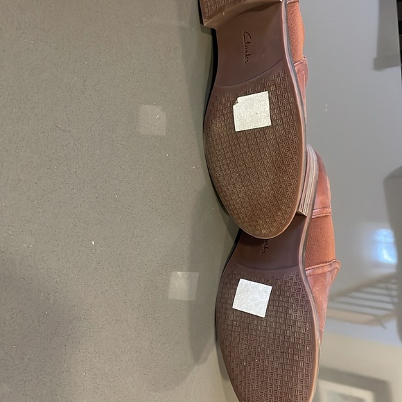 Clark’s Camzin Ankle Boot - Picture 3 of 7